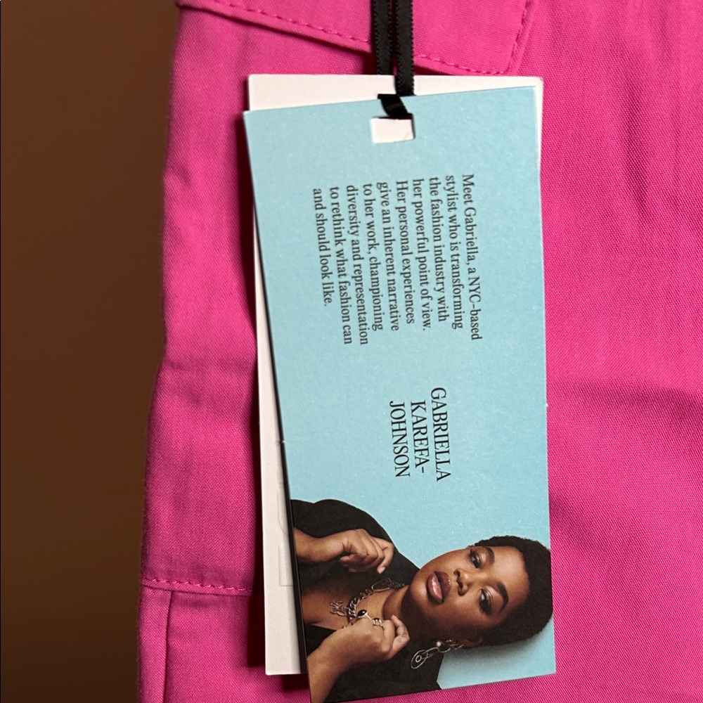 Chic Pink Women's Cargo Skirt - Picture 4 of 9